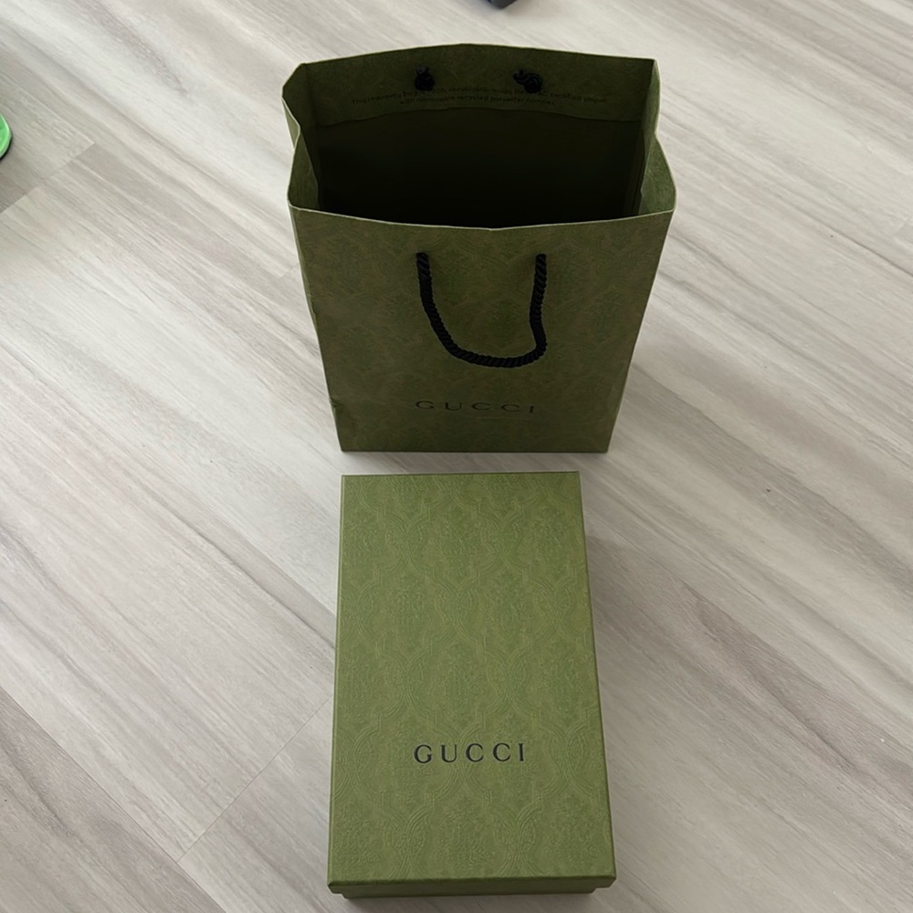 Gucci shoe box, Gucci gift box with shoe stuffing tissue and gift bag